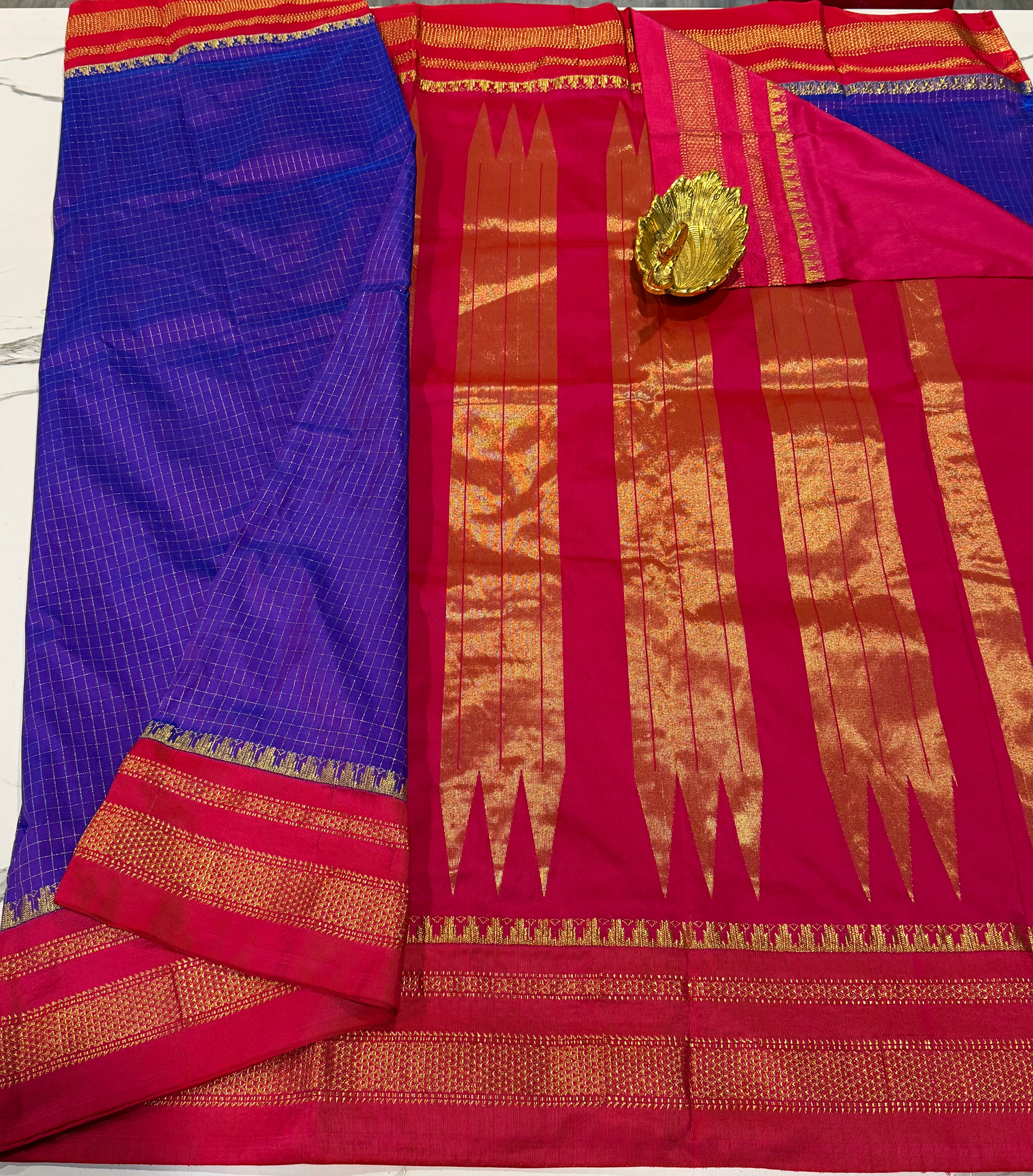 LD-NG25
 dark lavender and pink border saree