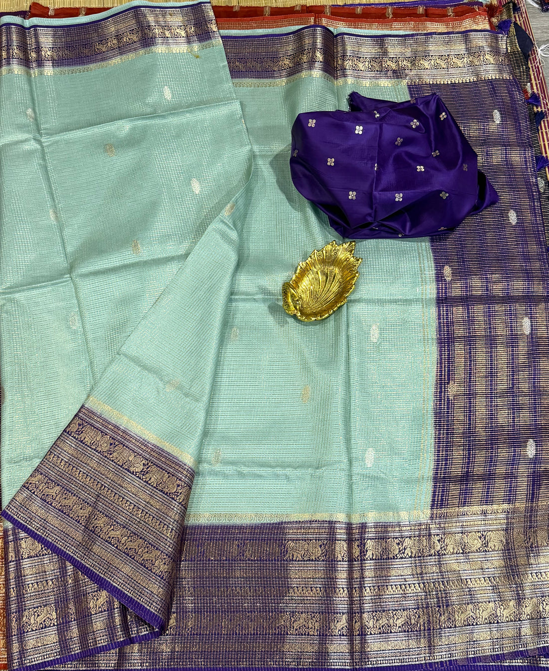 V-2300 sky blue n navi blue  colour vintage kanchi big border saree