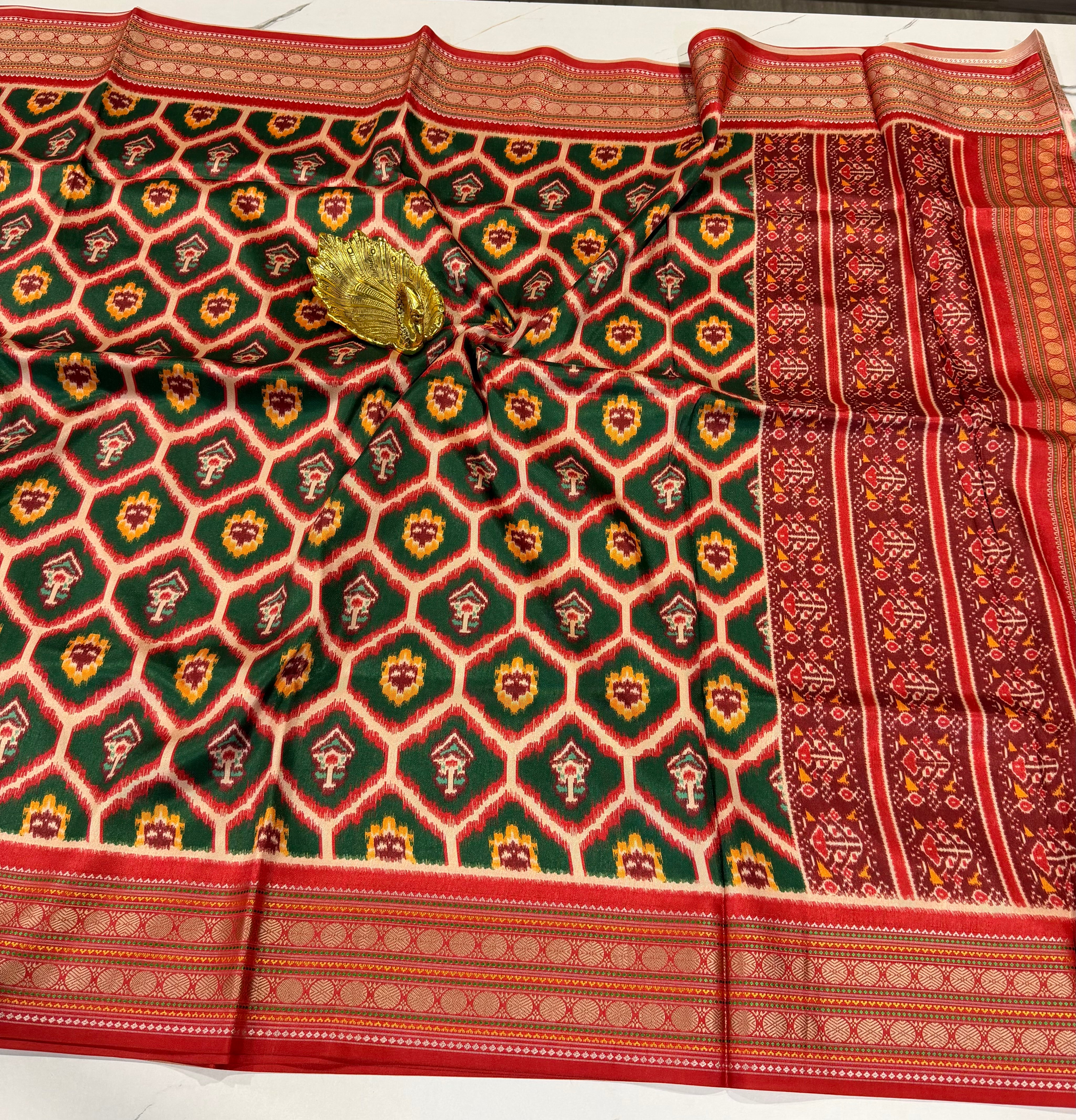 LD-1399 Rudraksha borders spun Patola Green saree