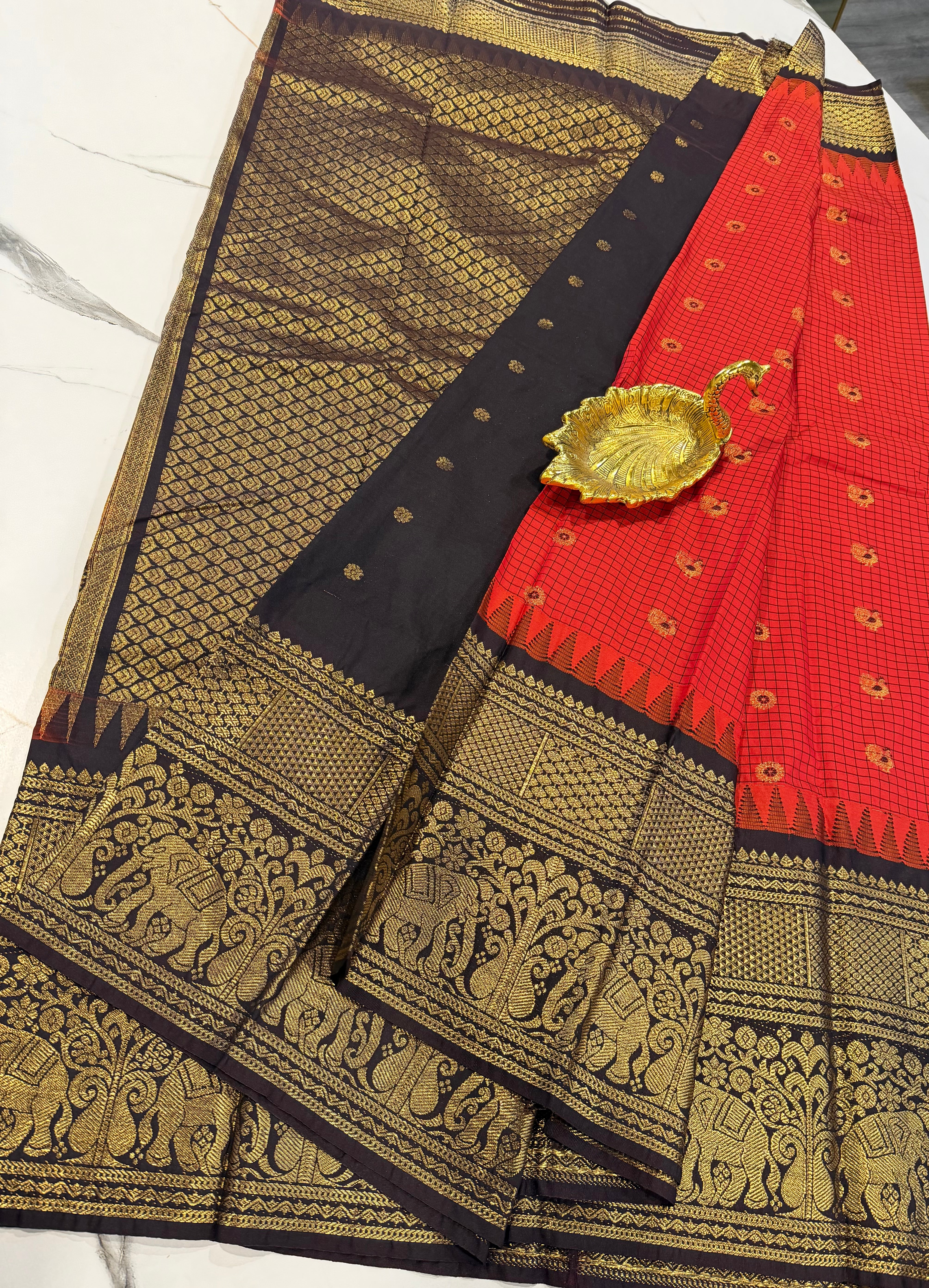 VG2 Rust  & brown semi Gadwal saree