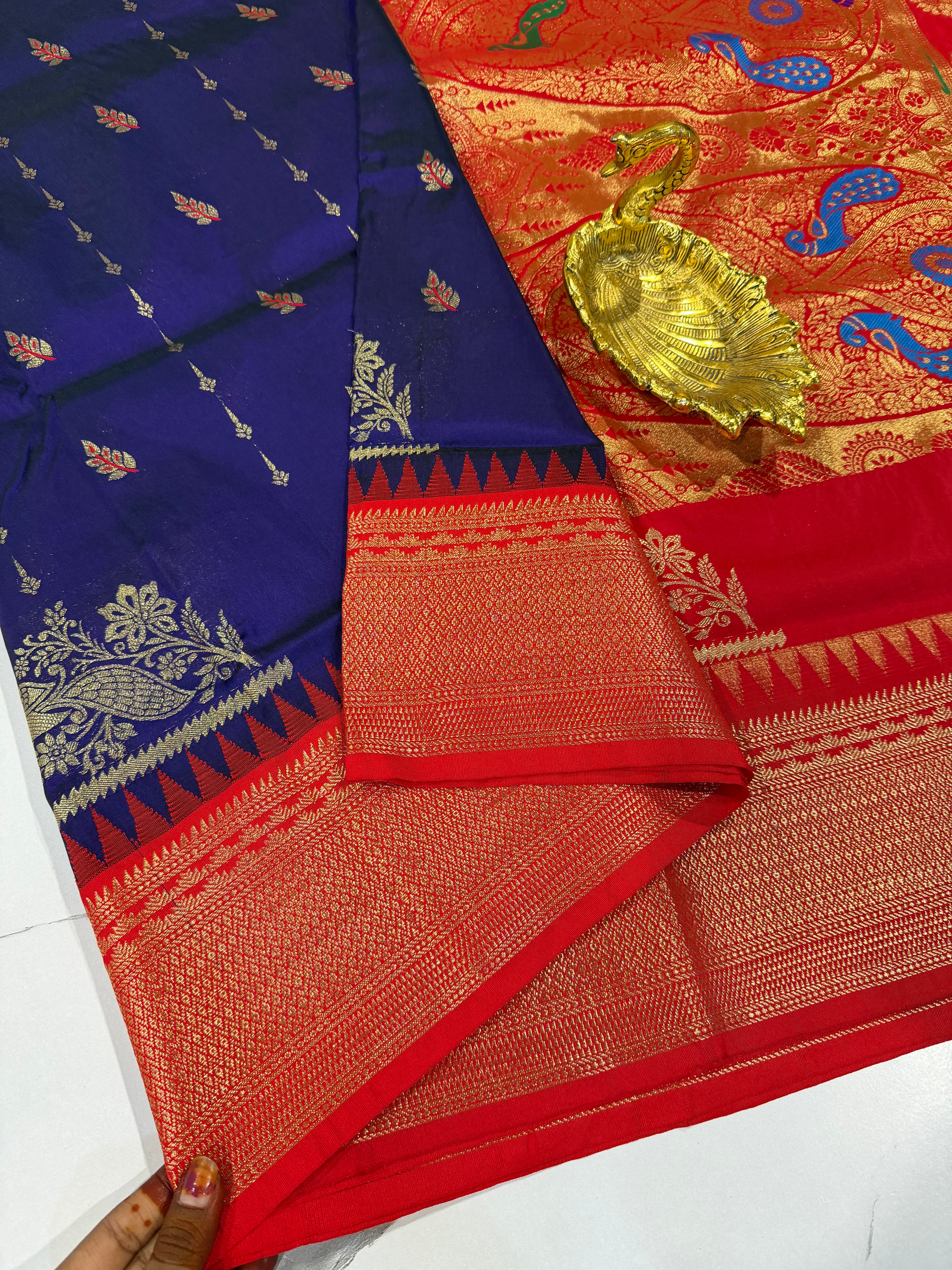 LD-NL35 semi narayanpet pattu brinjal and red border saree