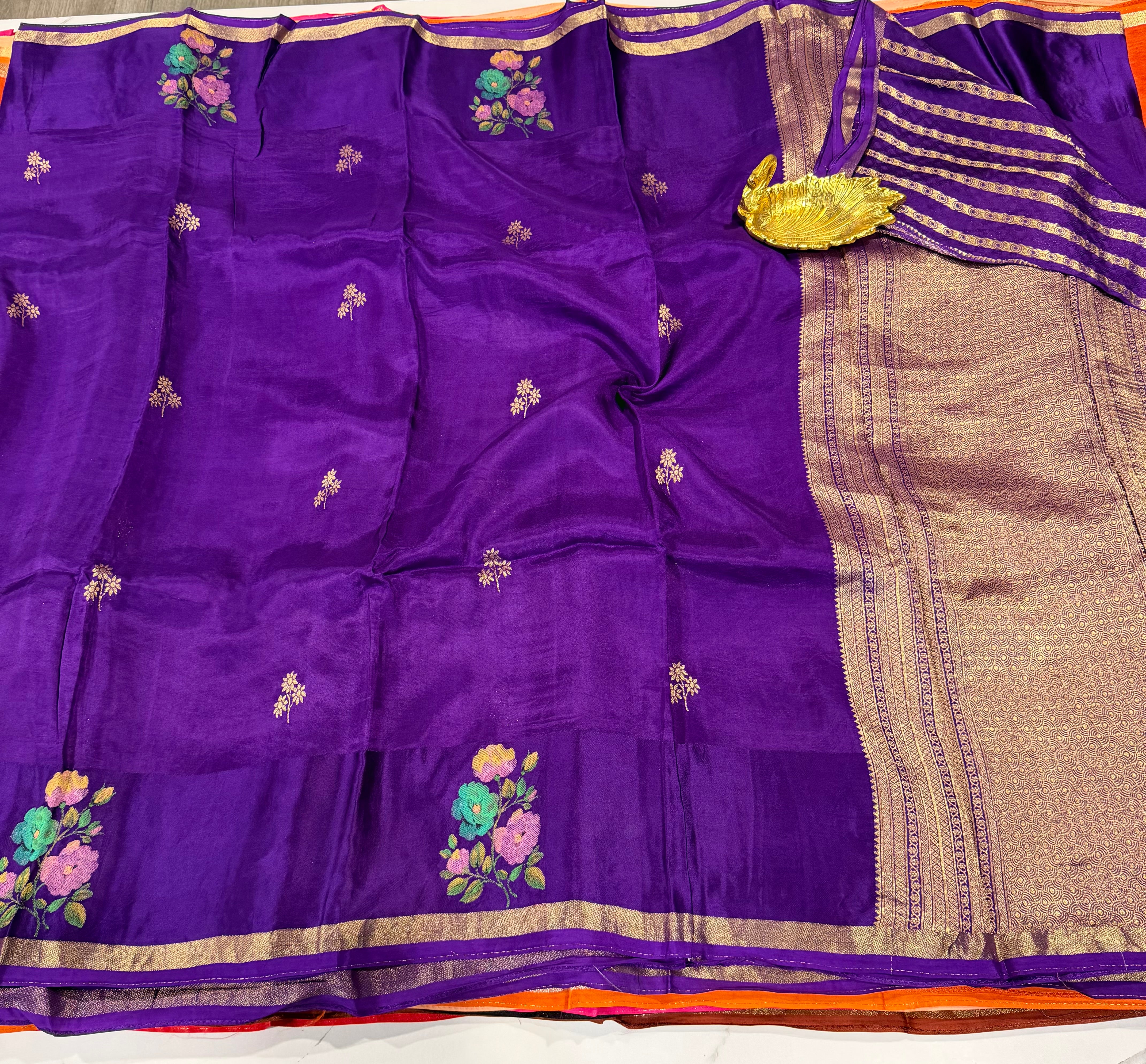 Cp-4100 violet colour Chiniya crepe saree