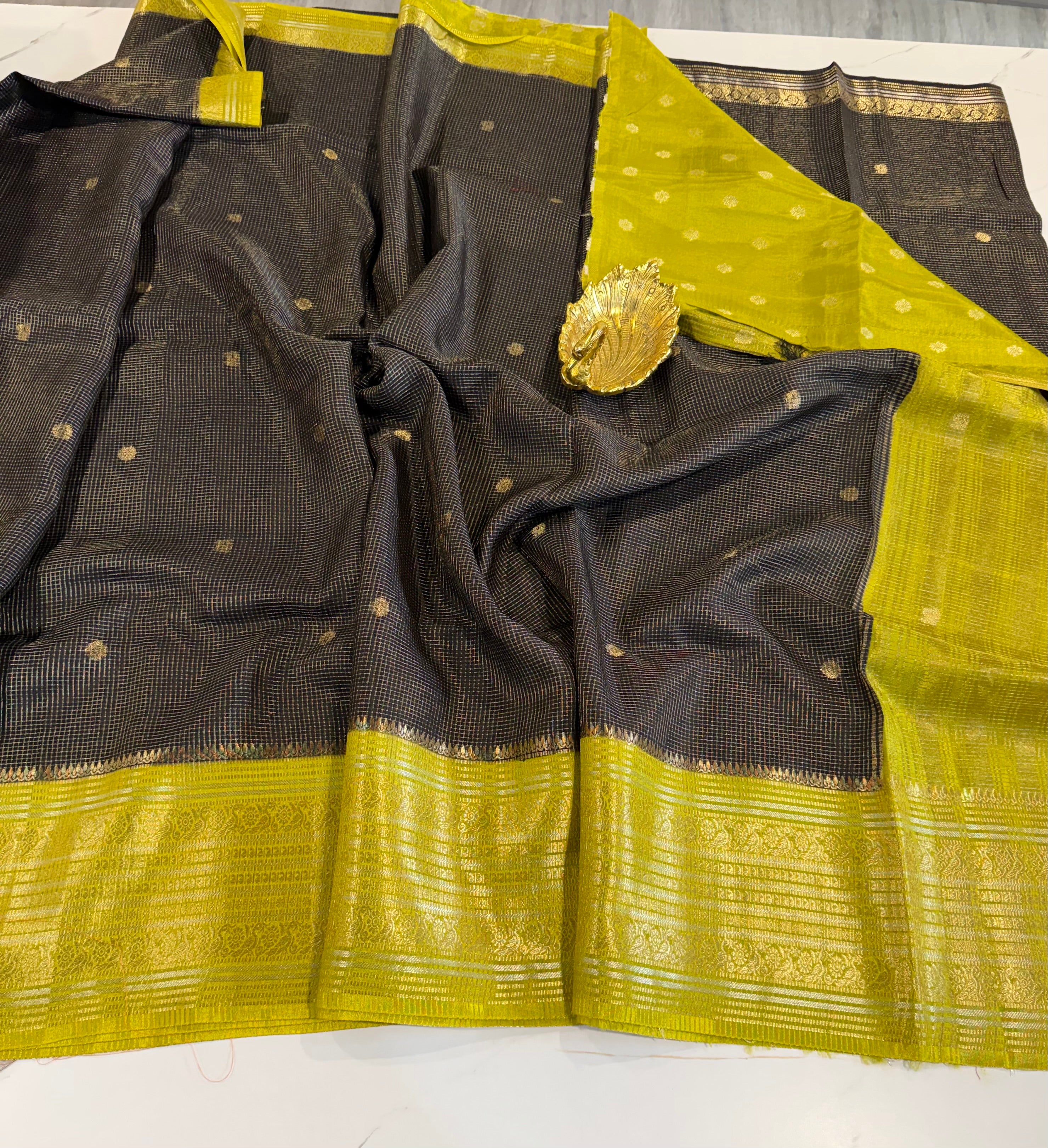 VKC2149BB- black n green saree with blouse Vintage Kanchi Brdr saree