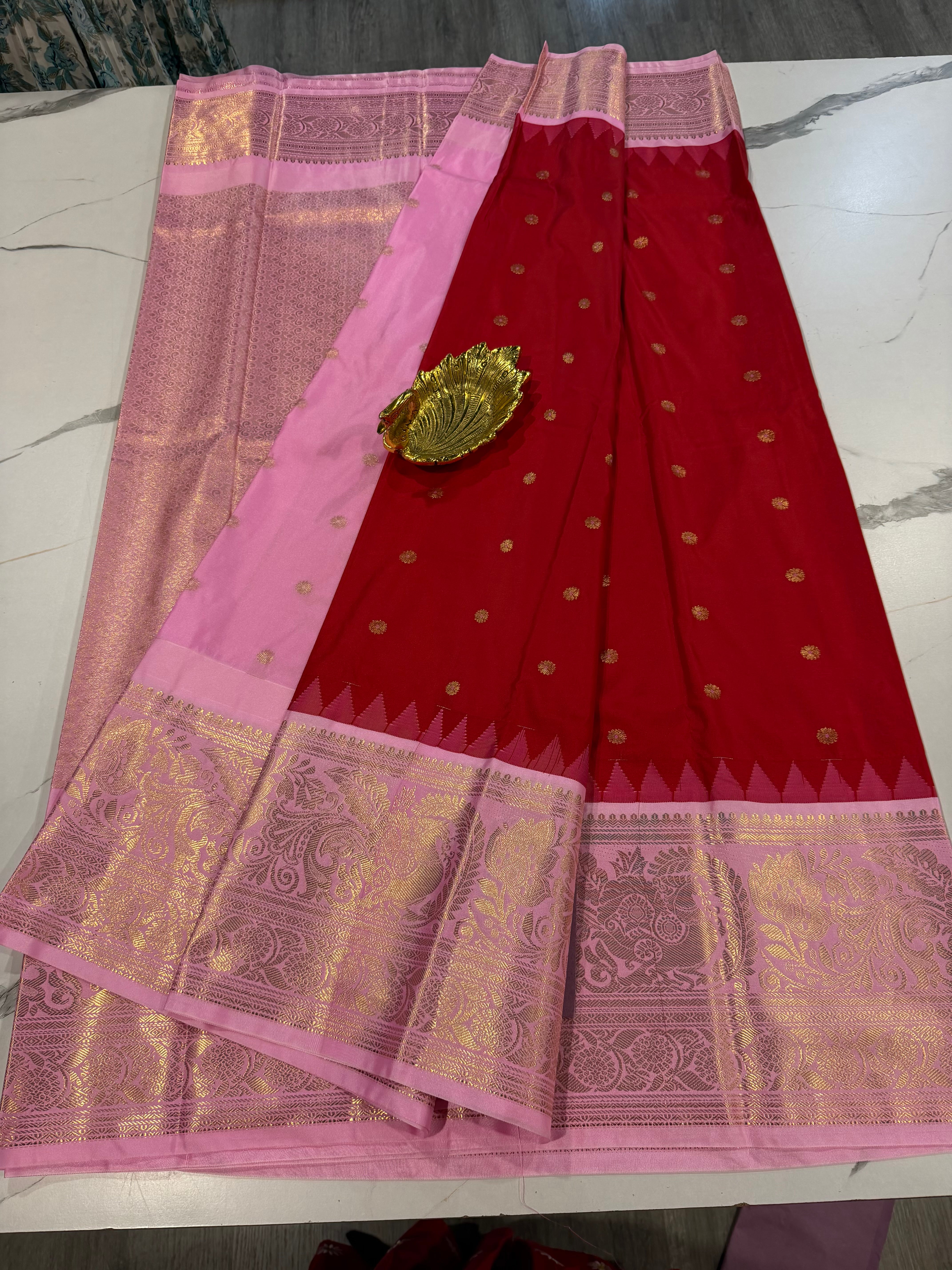 LD-G23 Gadwal red n baby pink saree