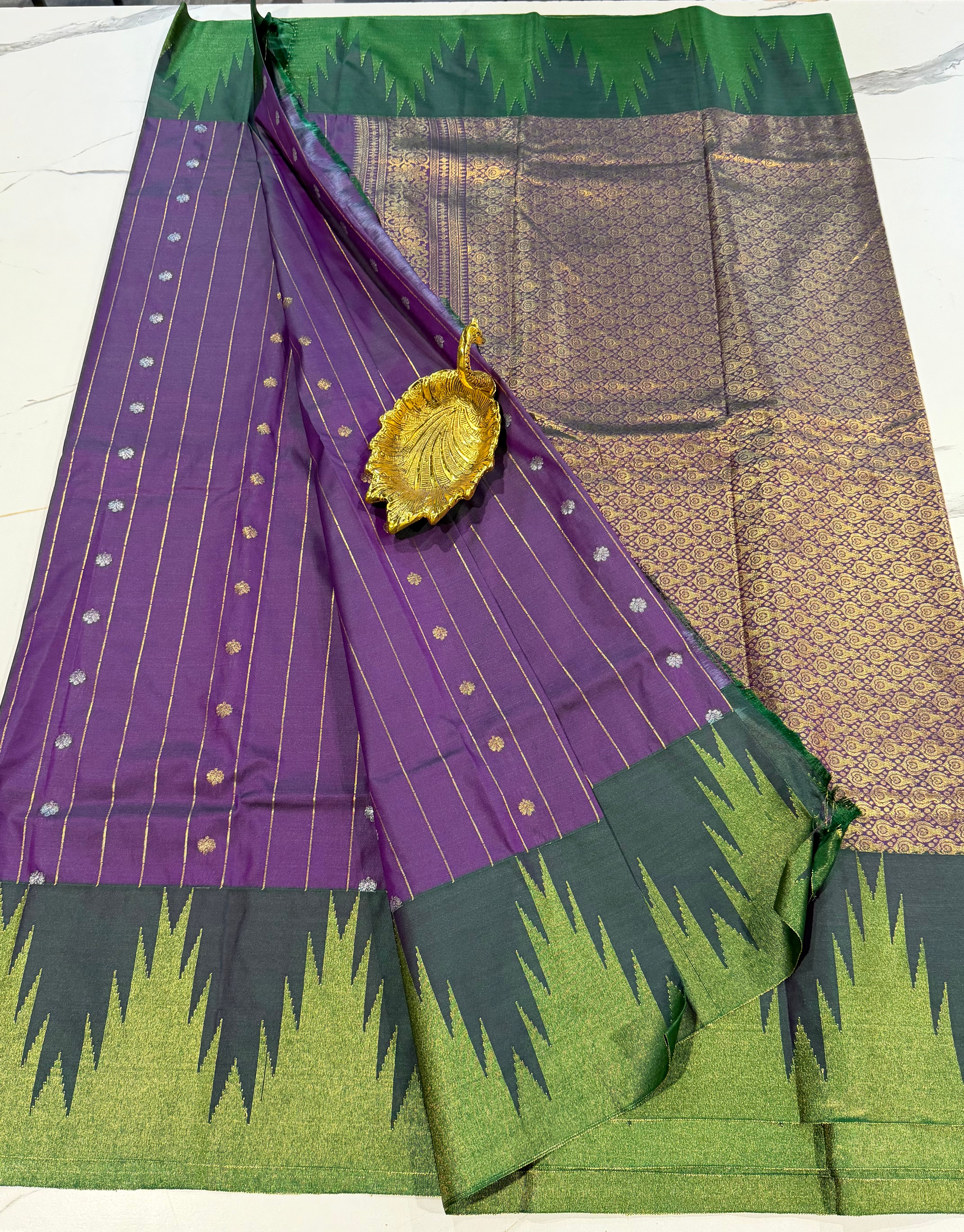 TT- 2899 wine temple Gadwal saree