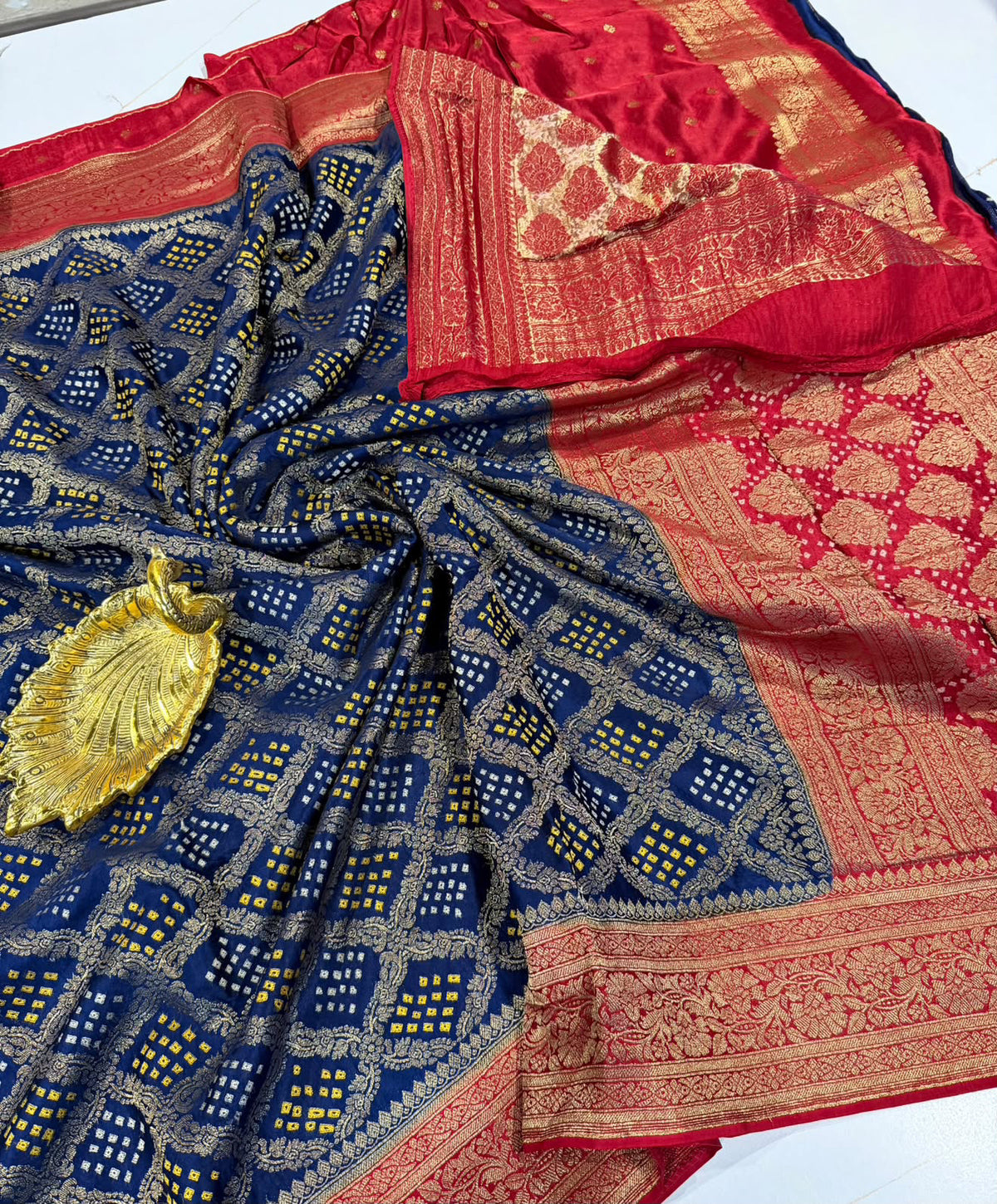 M-4 navi blue Banaras Maahru Bandini saree