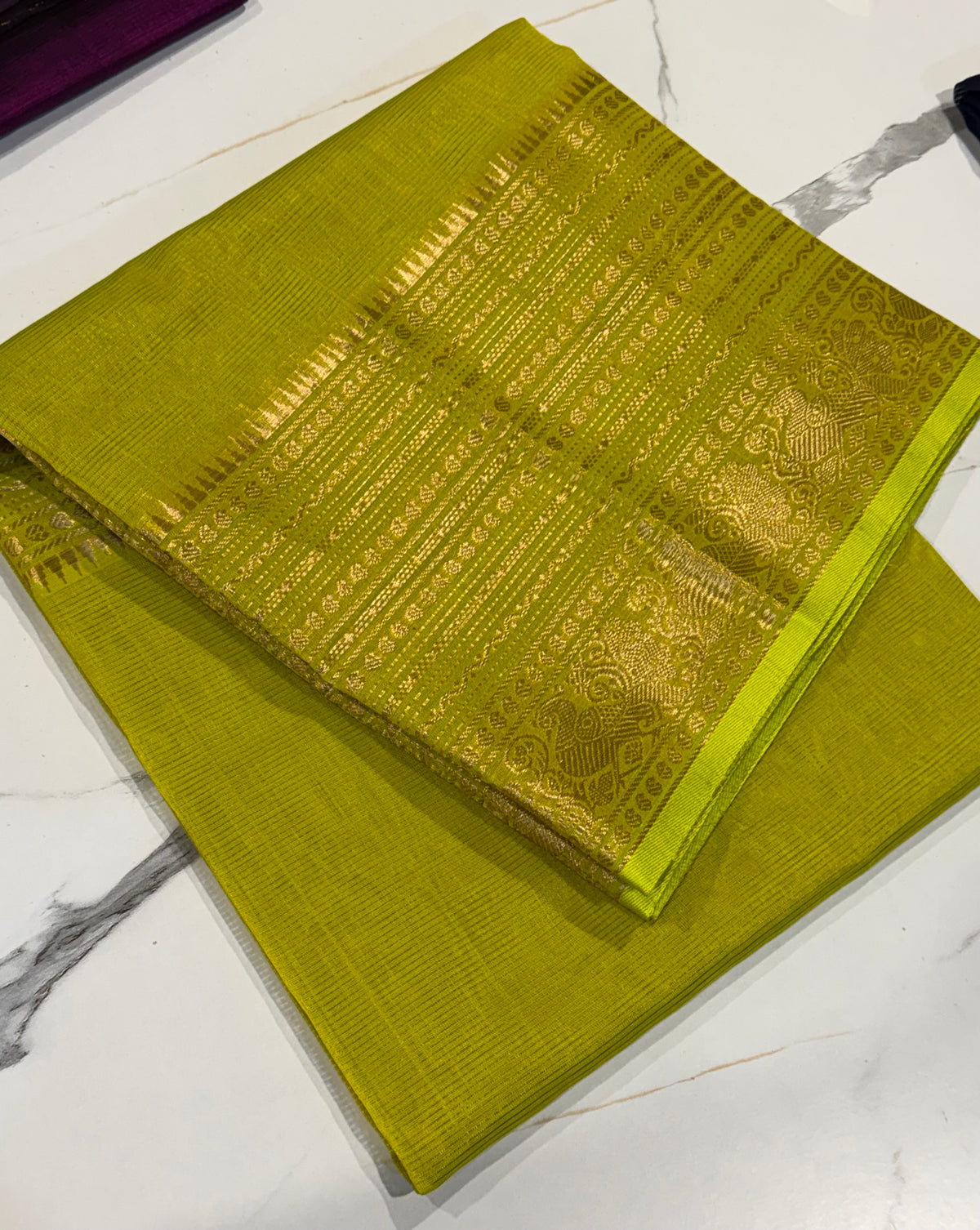 Red-3999 parrot green Pure Handloom Mangalagiri Pattu saree