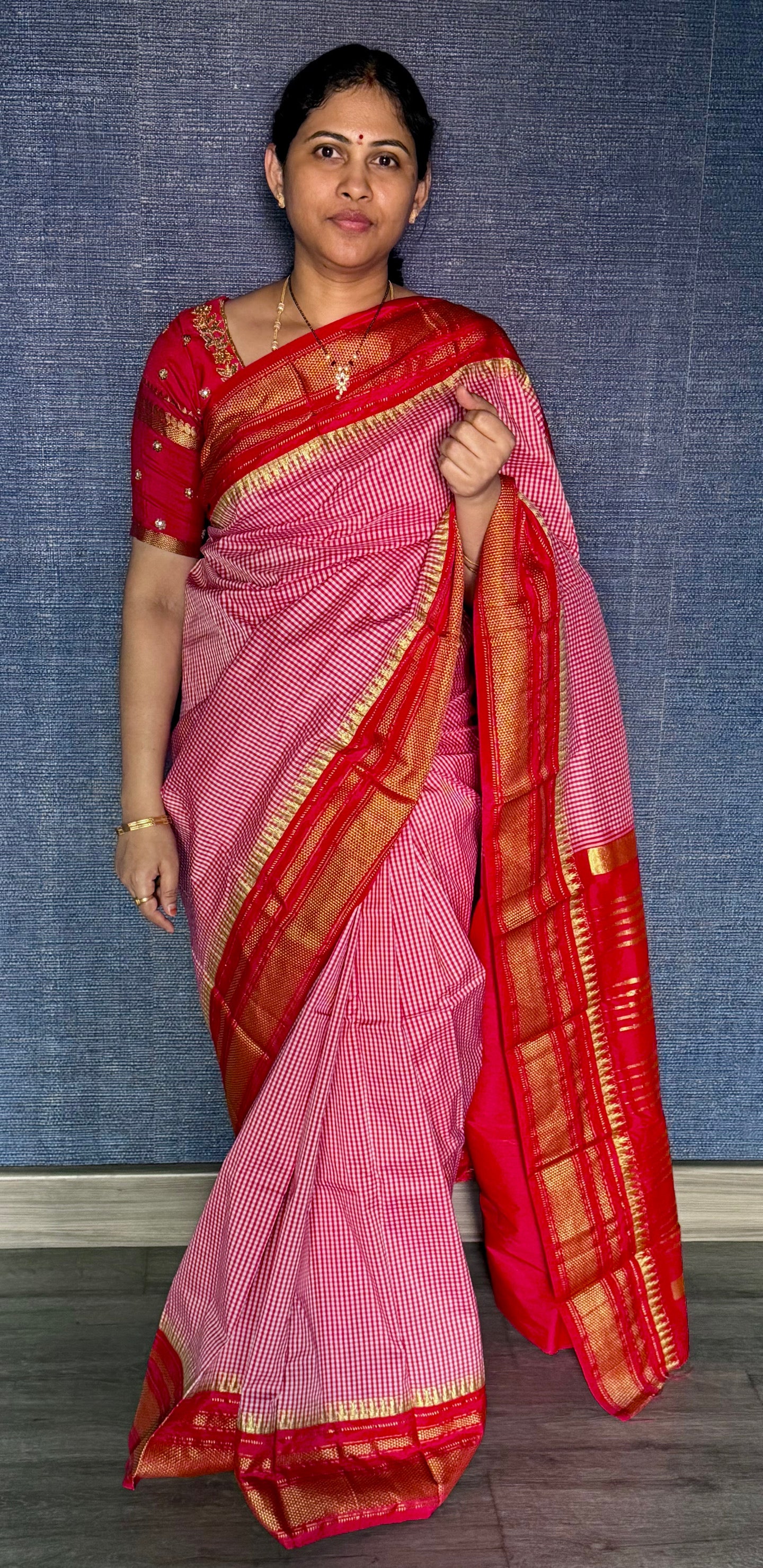 LD-N22 Narayanpet Checks Semi red n white with red border