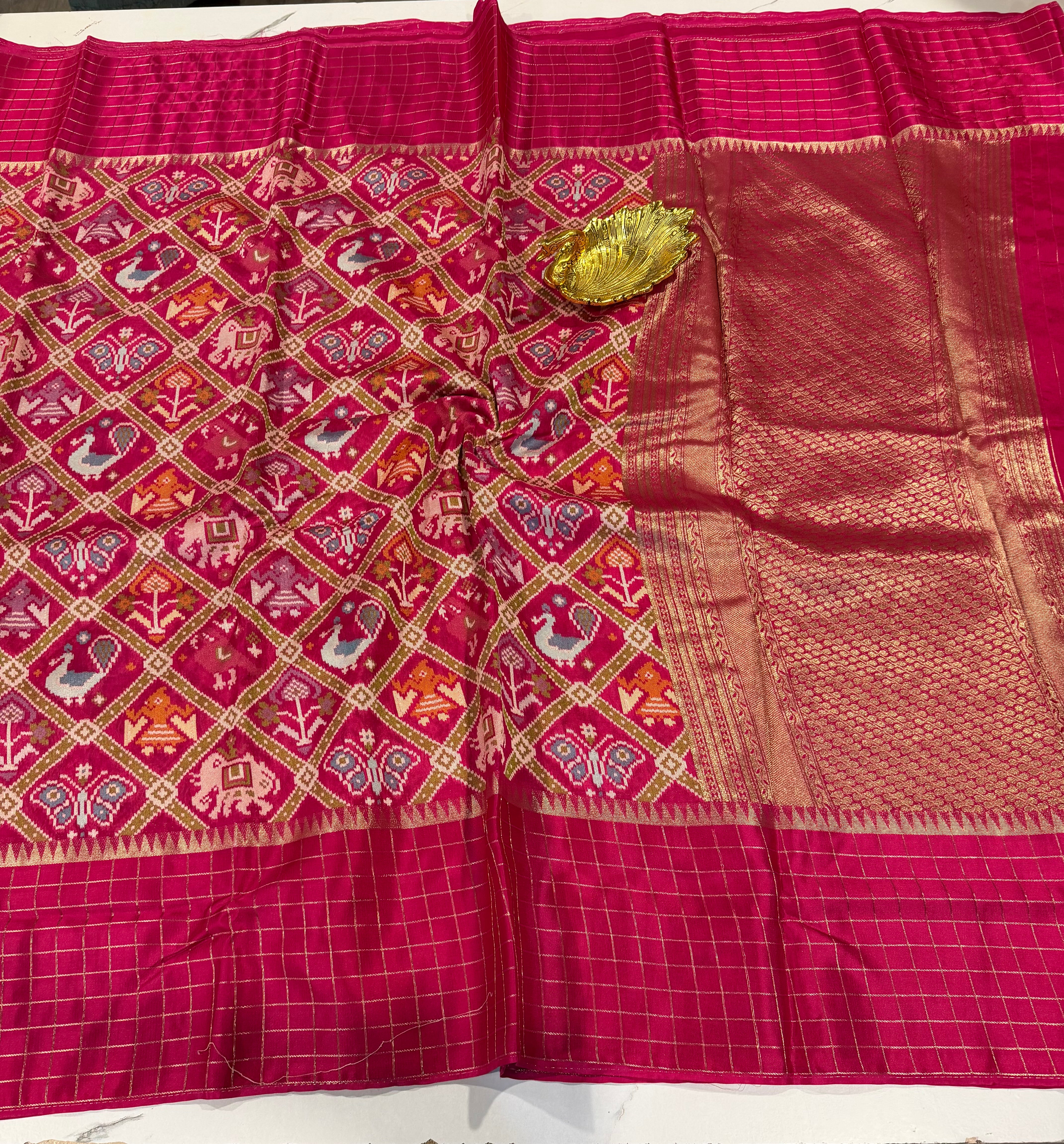 PTA-6 pink colour Patola saree