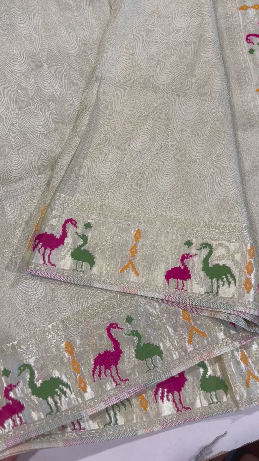 T-2998 Cream colour banaras tissue Mashru borders saree