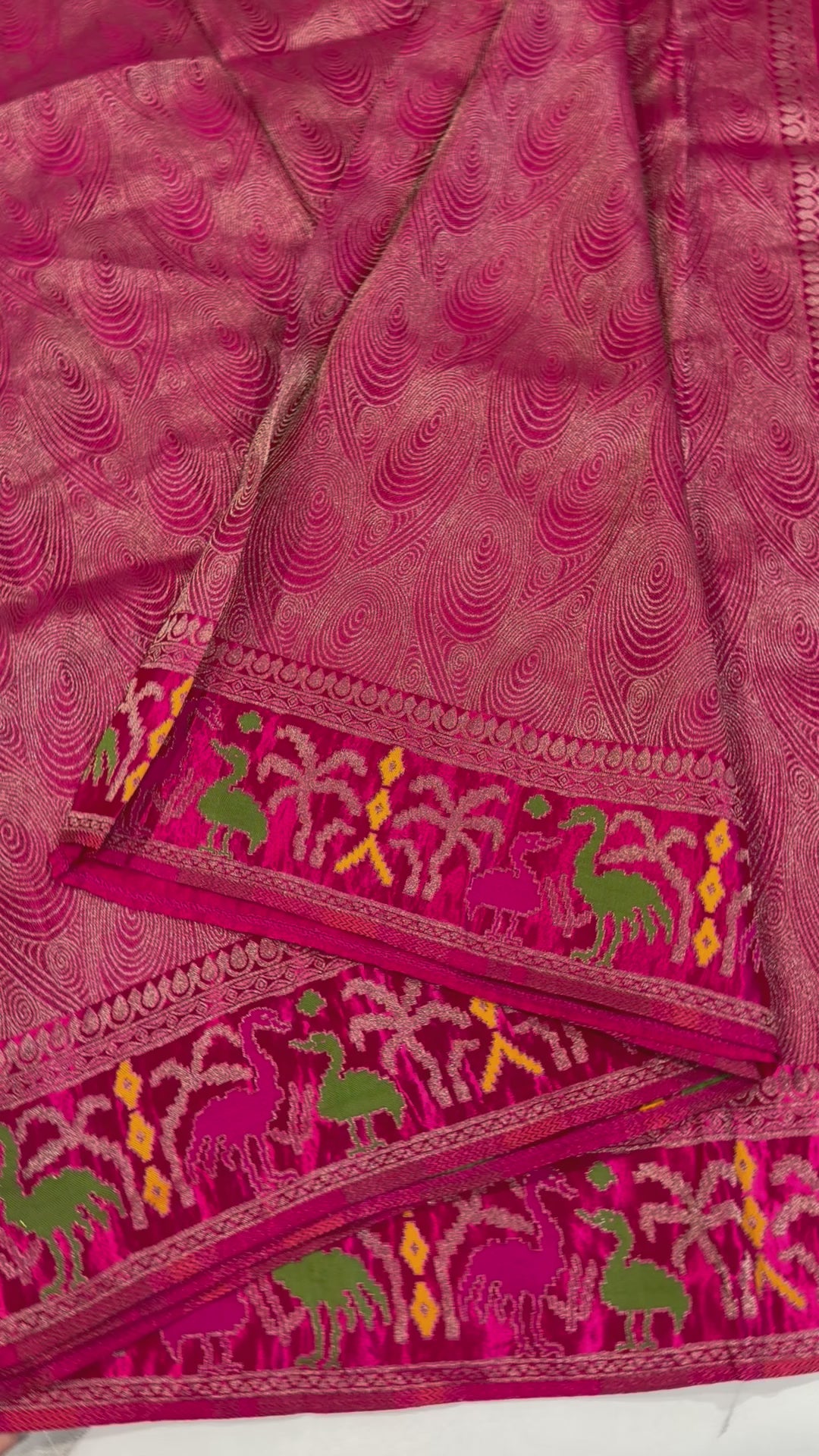 T-2998 Pink colour banaras tissue Mashru borders saree
