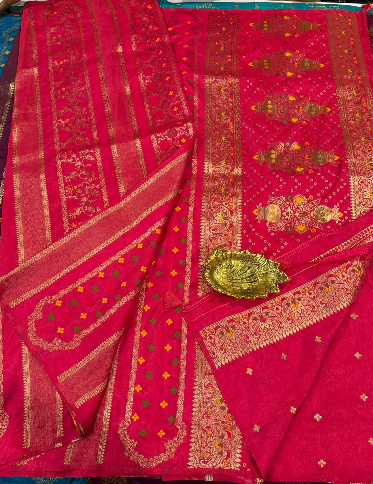 Mc-1399 Rani pink colour Moonga crepe vertical lines sarees