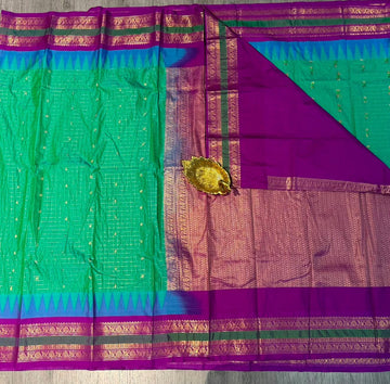 LD-G28 vintage Semi kanchi gadwal green  and gap boarder with checks