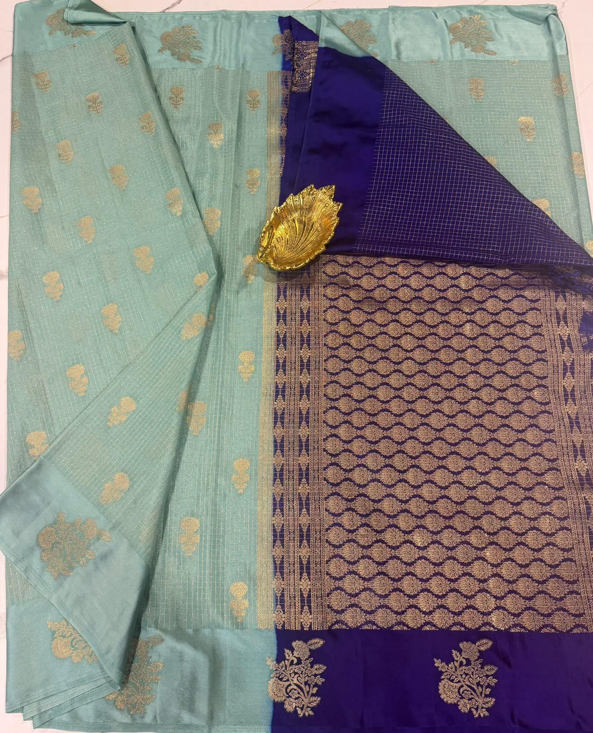 L-2050 Sky Blue nd Violet colour Georgette satin borders saree