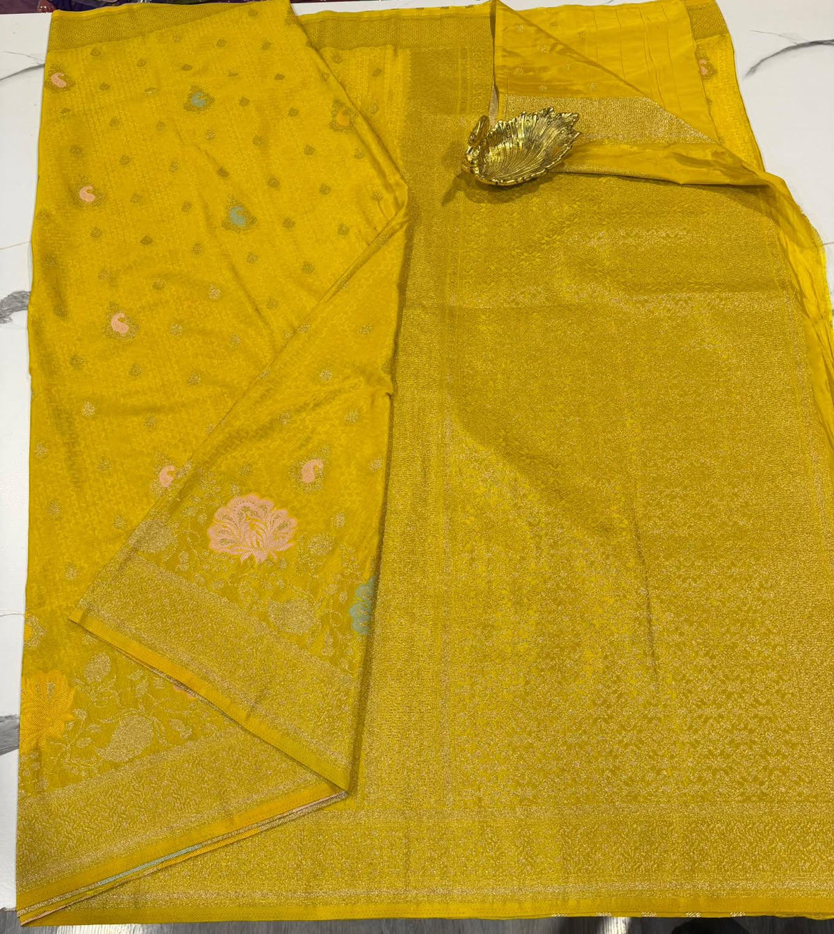 BC-1850 Yellow colour benny crepe saree