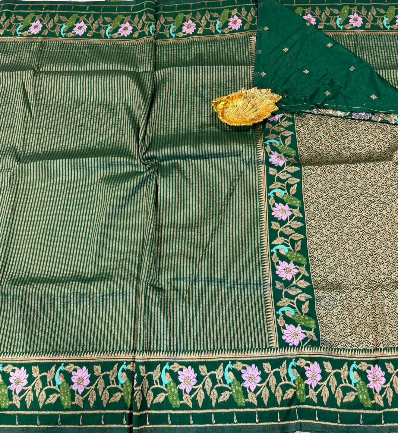 Gv-1950 Green Banaras green mango saree