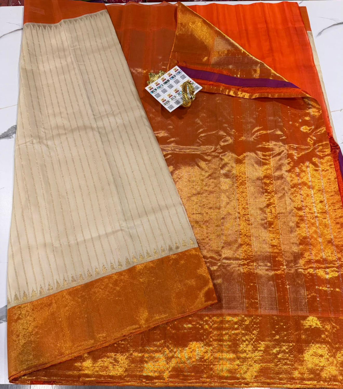 GA-14 Cream n orange colour Pure silk handloom Gadwal borders sarees