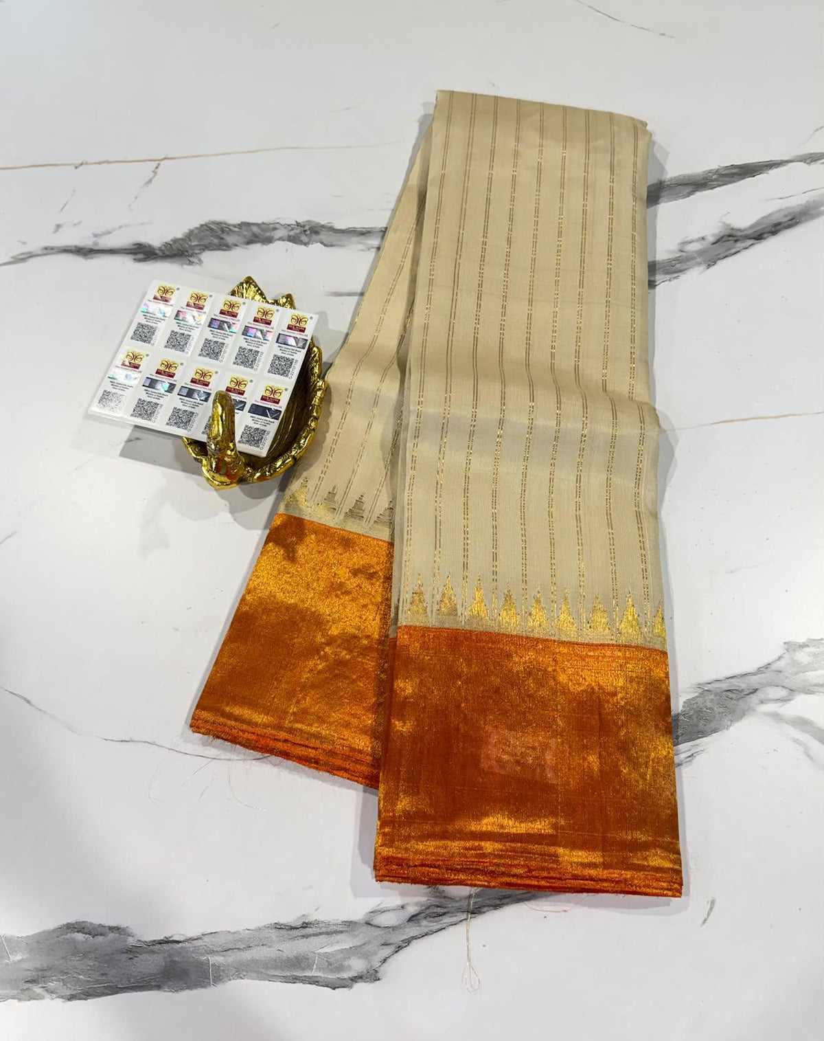 GA-14 Cream n orange colour Pure silk handloom Gadwal borders sarees