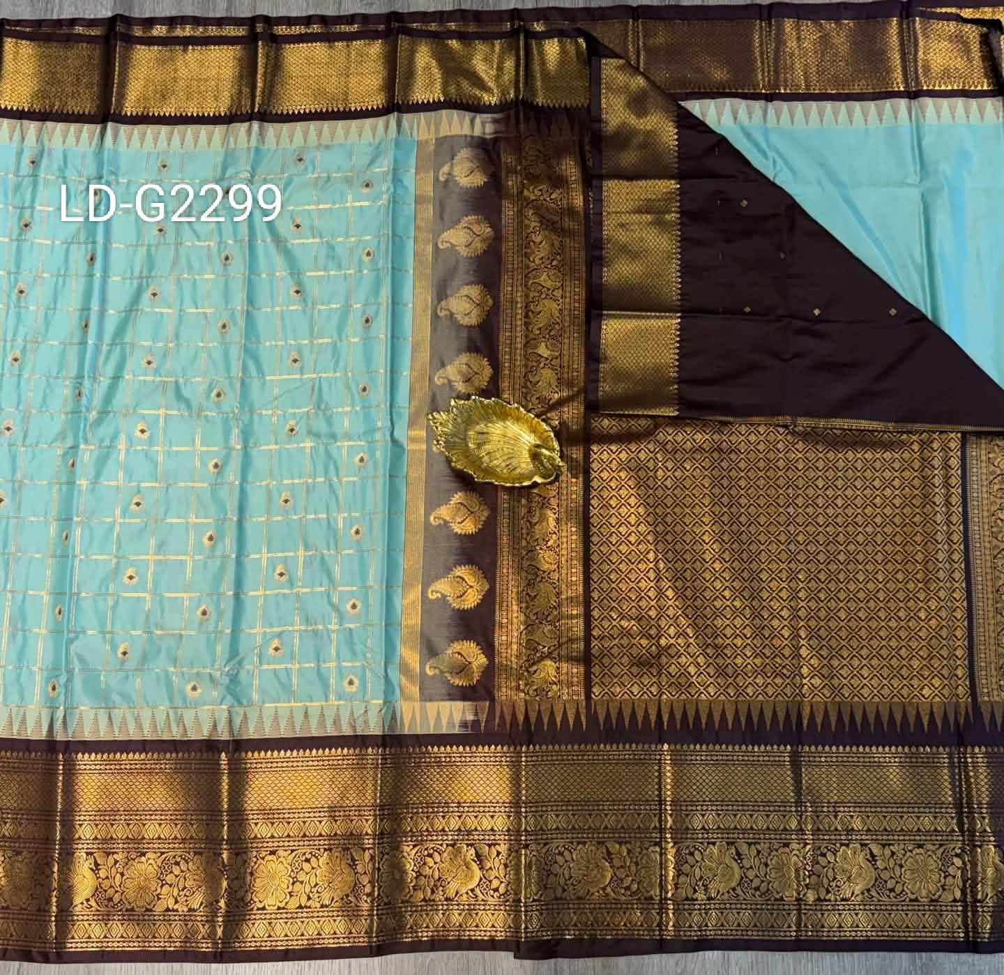 LD-G2299 vintage Semi Gadwal sky blue and brown with checks saree
