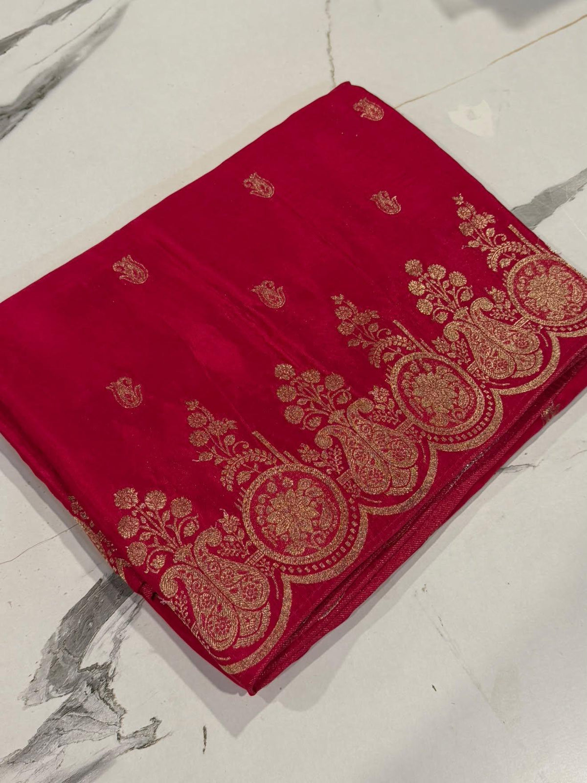 HS-2550 Rani pink colour Ho crepe saree
