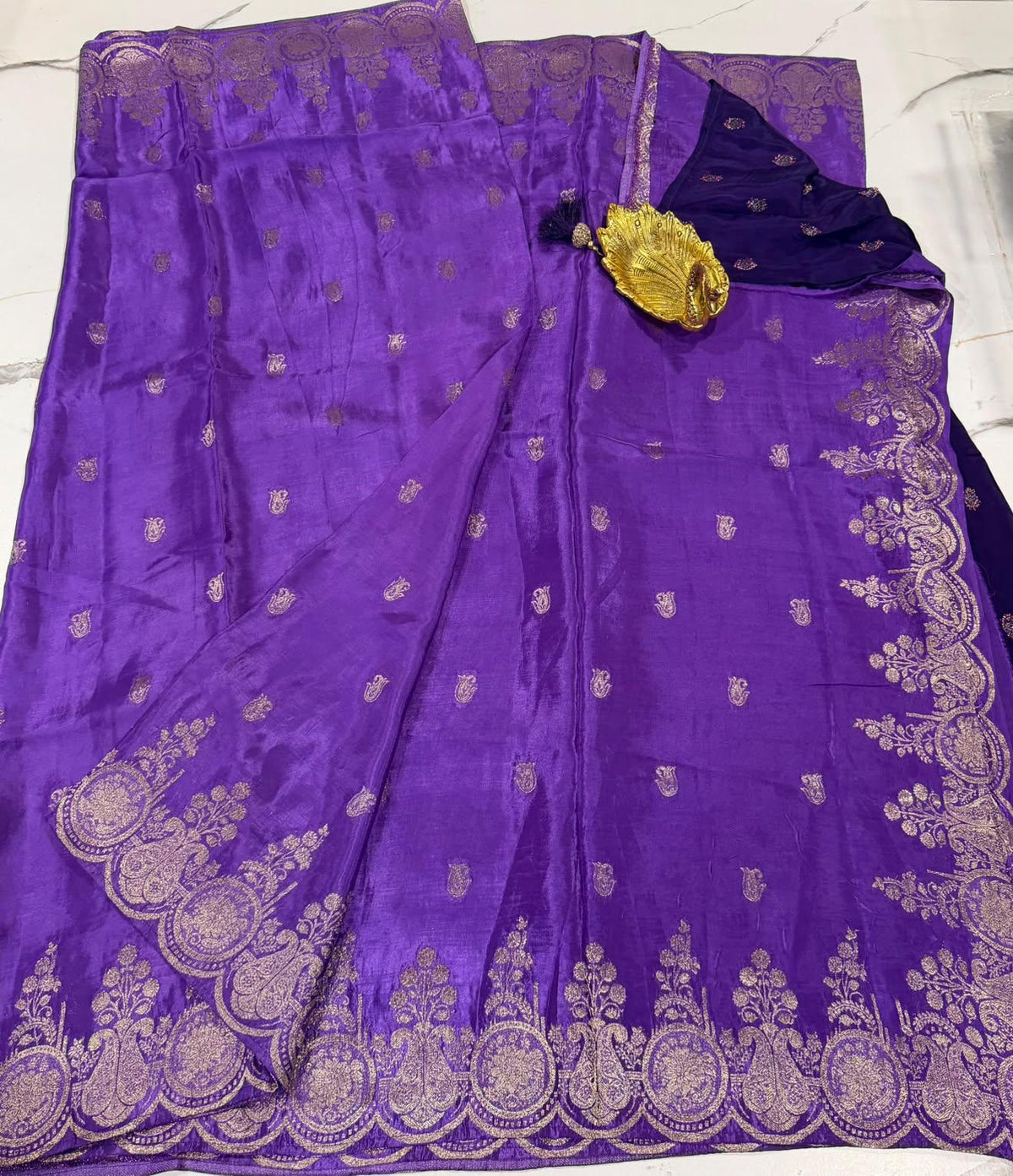 HS-2550 Lavender colour Ho crepe saree