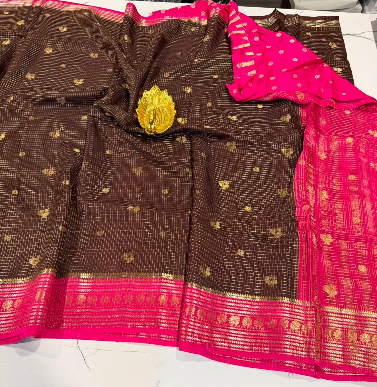 VKC2149-Brown with Rani Pink small brdr - Vintage Kanchi checks sarees