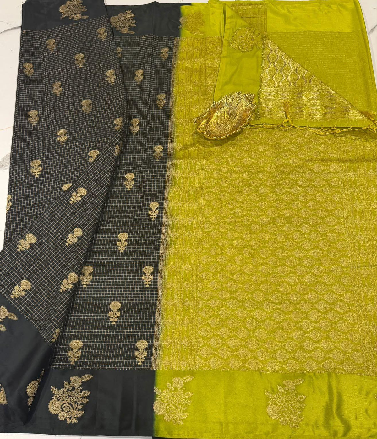 L-2050 Pesara green nd Black colour Georgette satin borders saree