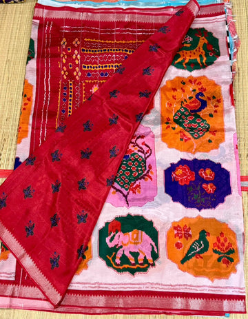 MH-33 white n red colour Handloom Mangalagiri pattu saree