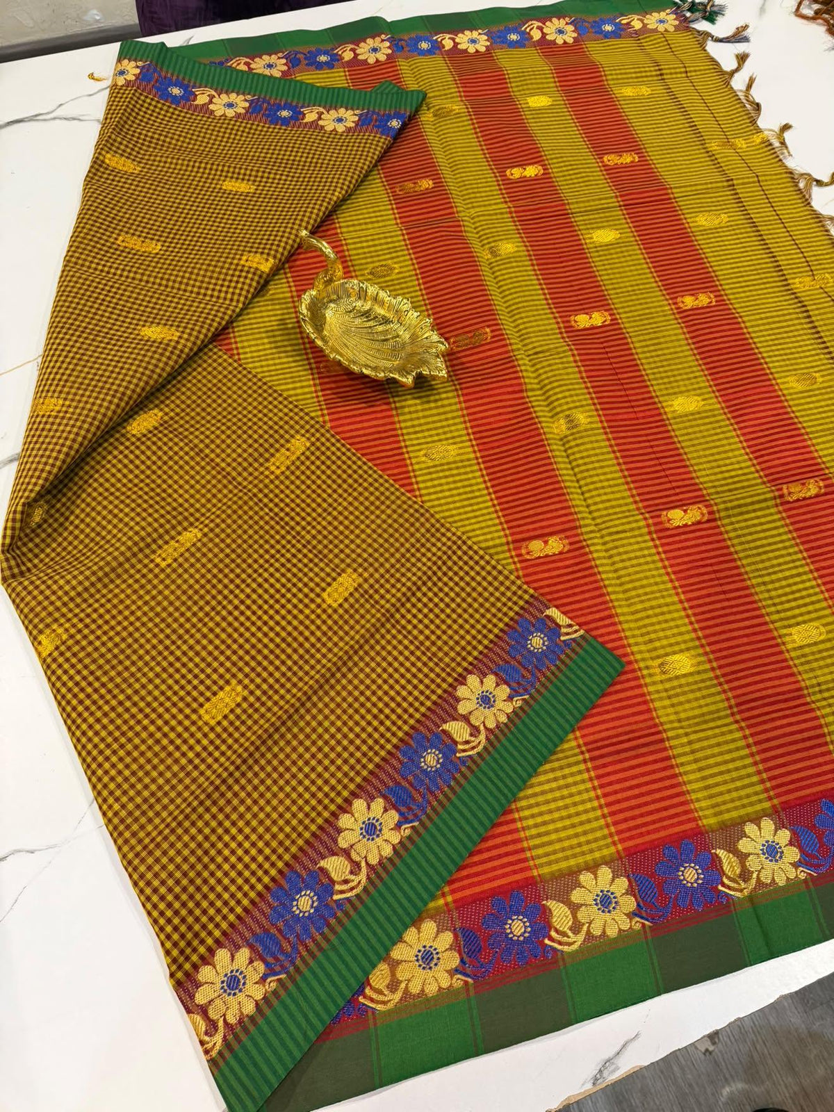 KC-950 Meroon n Pesara green checks kanchi cotton saree