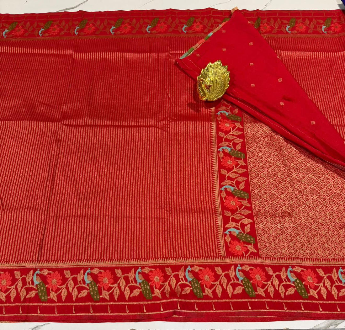 Gv-1950 Red colour Banaras red flowers green mango saree