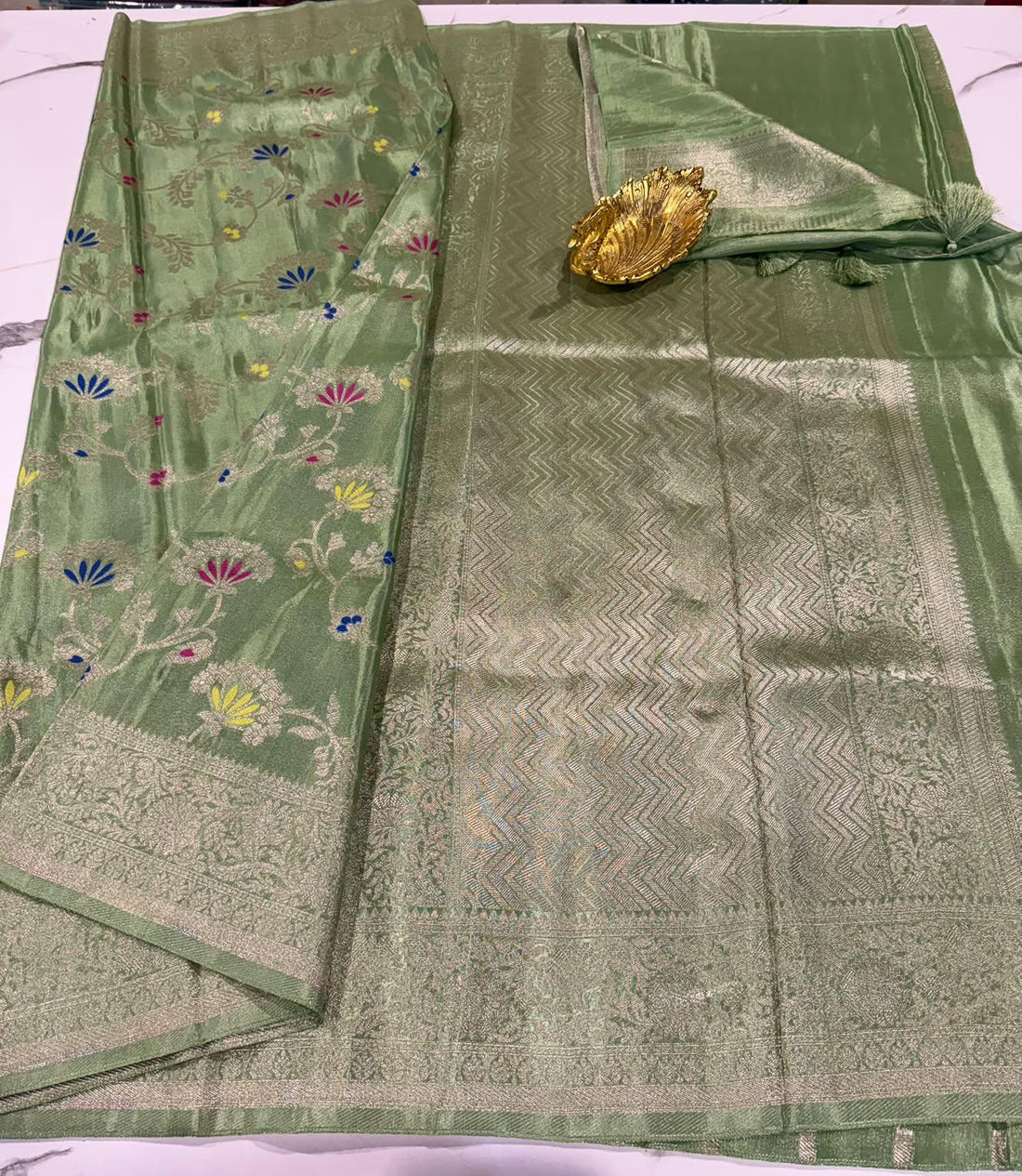 KE-2150 Green colour Banaras katan tissue saree